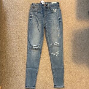 Women's Distressed Light Blue Jeans American Eagle
